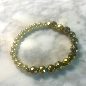 Hematite & pearl bracelet